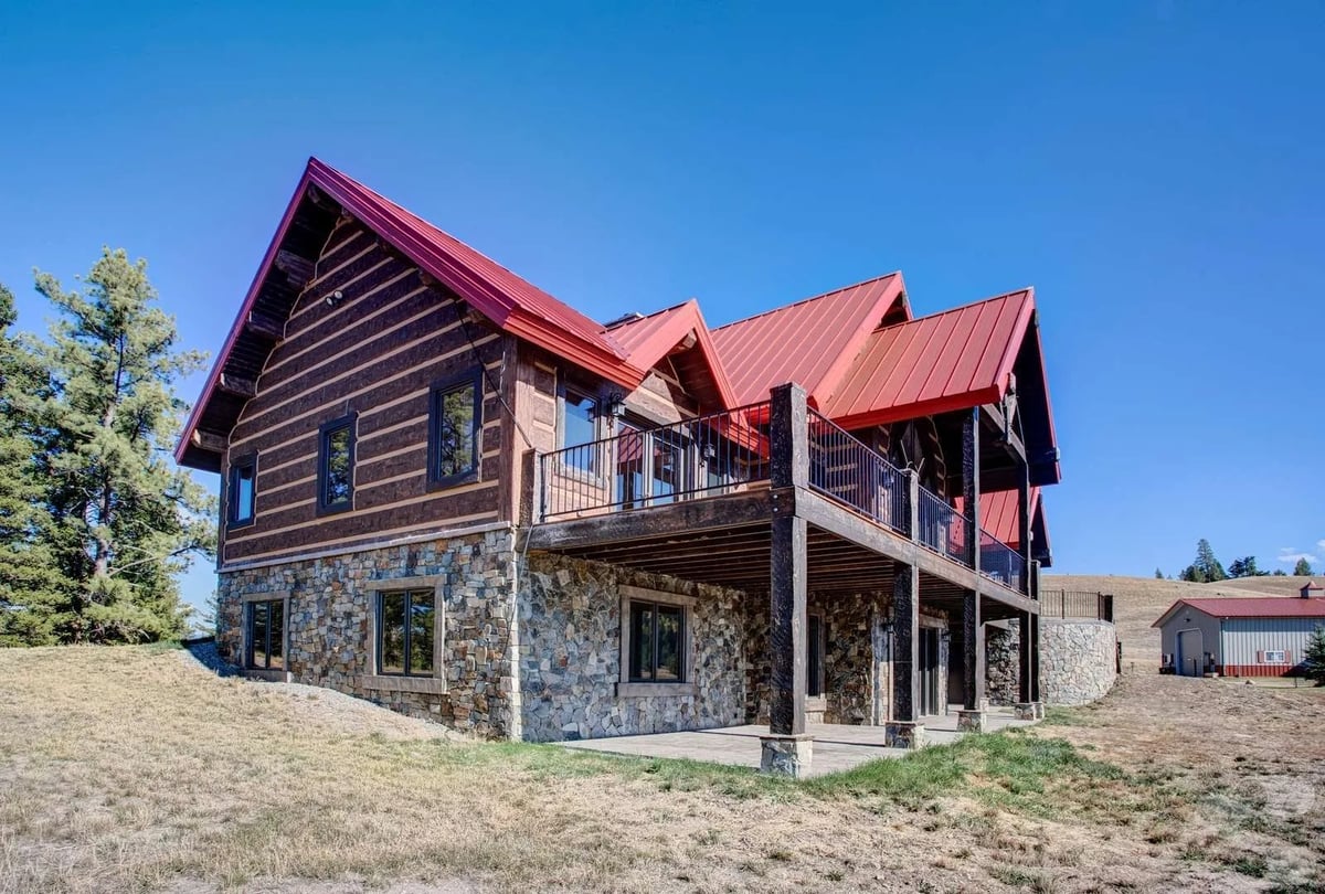 ICF-Home-with-Concrete-Log-Siding-Greenough-Montana-Everlogs.4